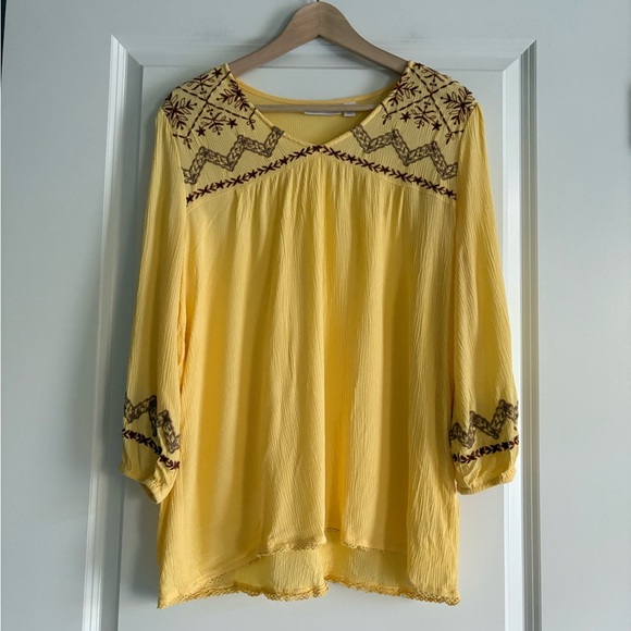 Susan Graver Tops - Susan Graver V-Neck Women’s Top